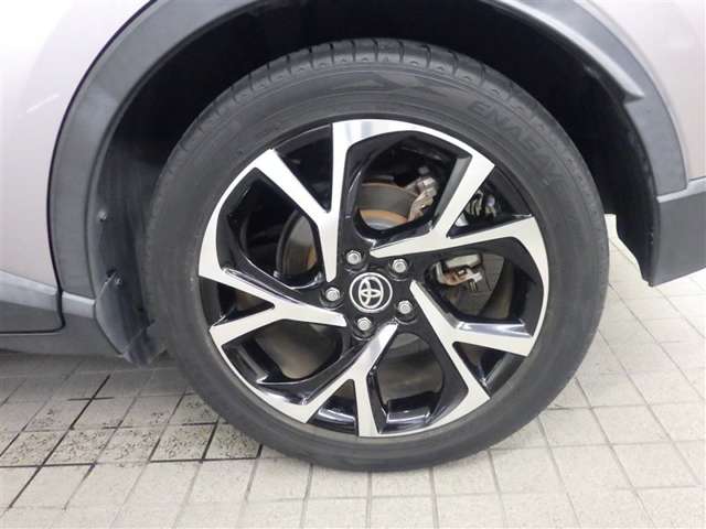 Toyota C-HR 8