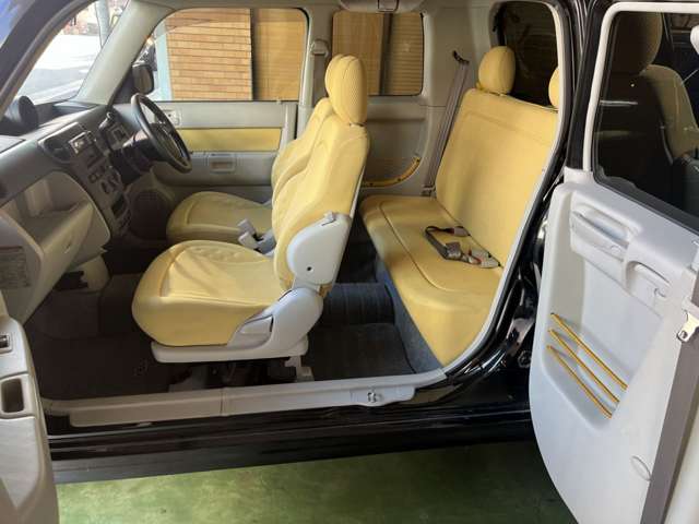 Toyota bB Open Deck 11