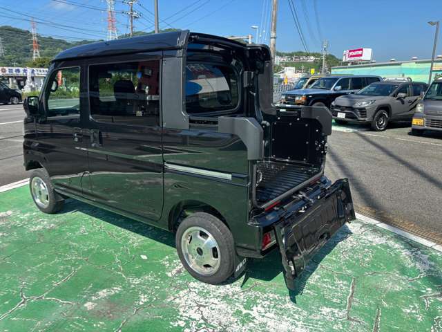 Daihatsu Hijet Deck Van 11