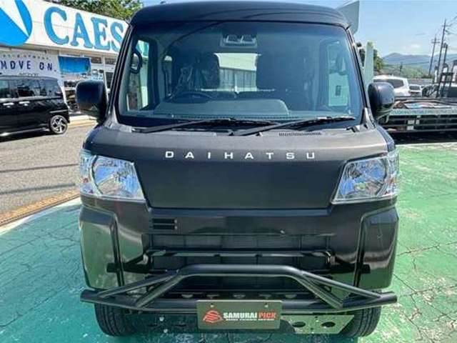 Daihatsu Hijet Deck Van 3