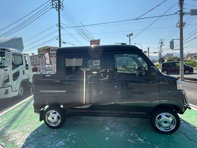 Daihatsu Hijet Deck Van 7