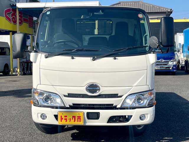 Hino Dutro 2
