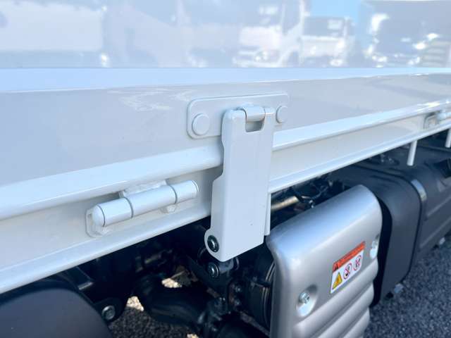 Hino Dutro 5
