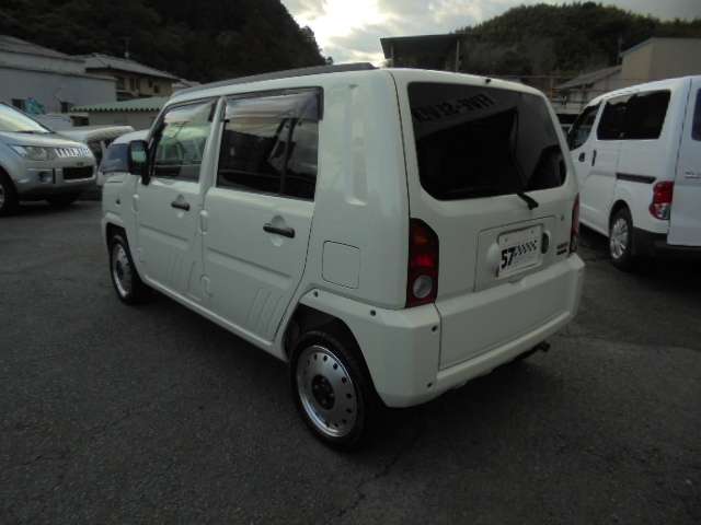 Daihatsu ネイキッド 6