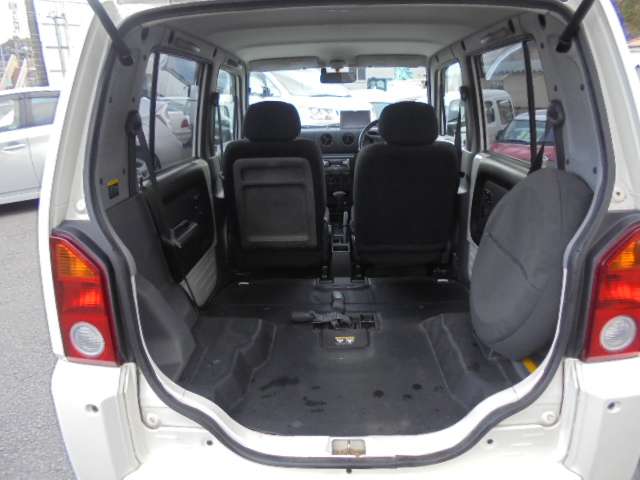Daihatsu ネイキッド 10