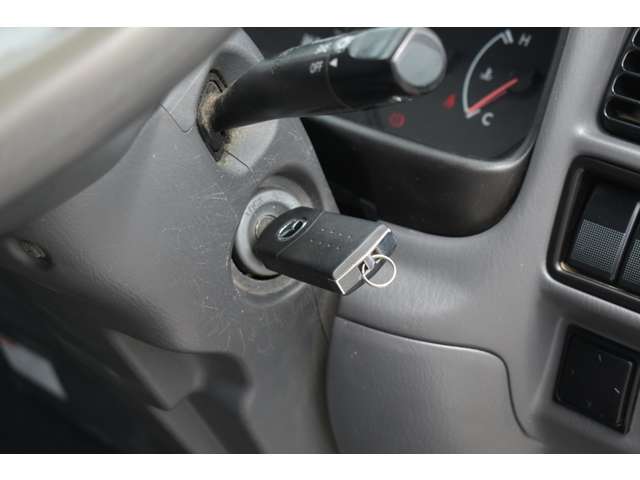 Mazda Bongo Truck 10