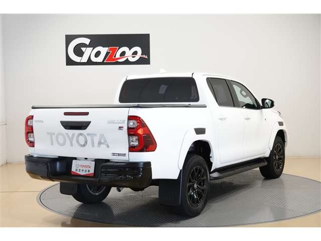 Toyota Hilux 5