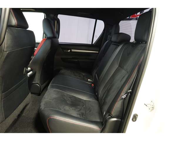 Toyota Hilux 7
