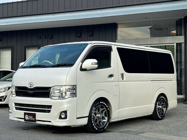 Toyota Regius Ace 8