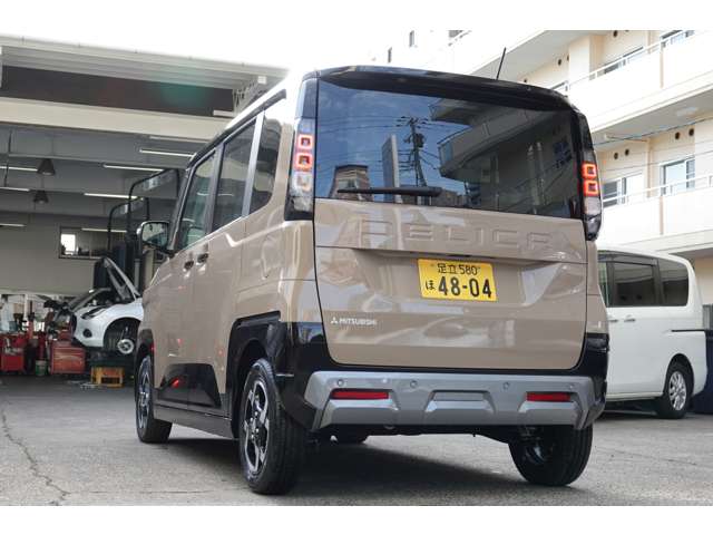 Mitsubishi Delica Mini 3