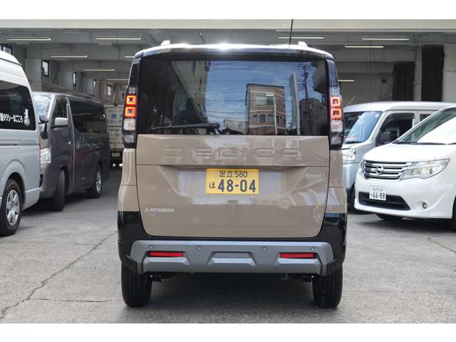 Mitsubishi Delica Mini 4
