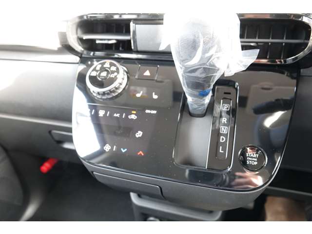 Mitsubishi Delica Mini 10