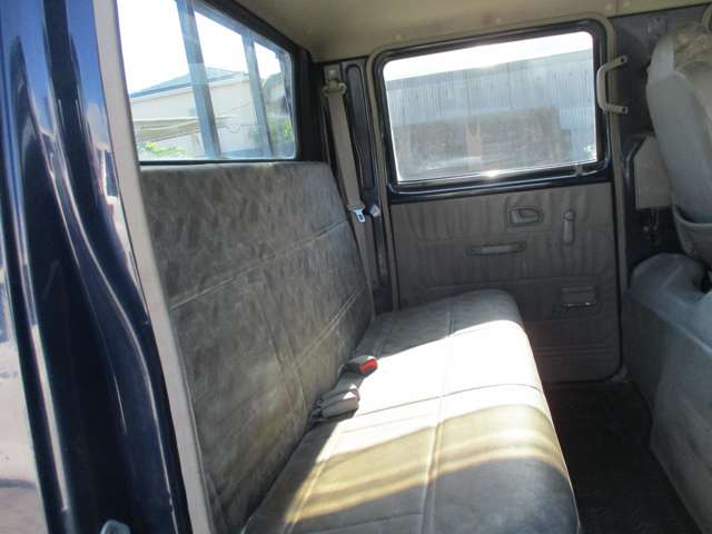 Mazda Titan Dash 12