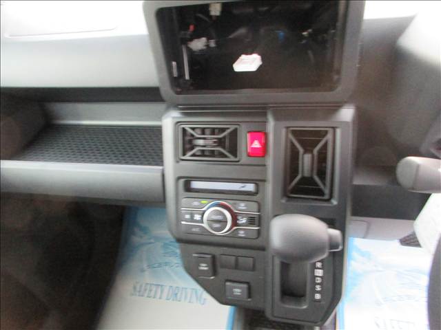 Daihatsu Taft 7