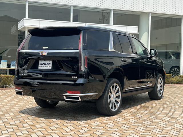 Cadillac エスカレード 4