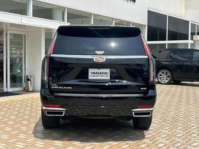 Cadillac エスカレード 5