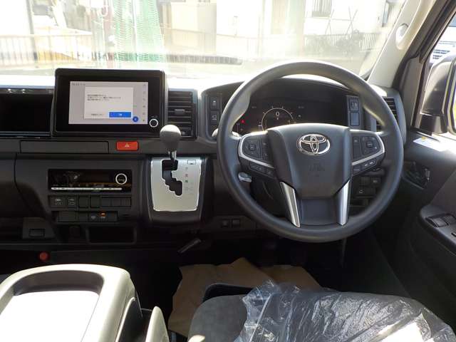 Toyota Hiace 11