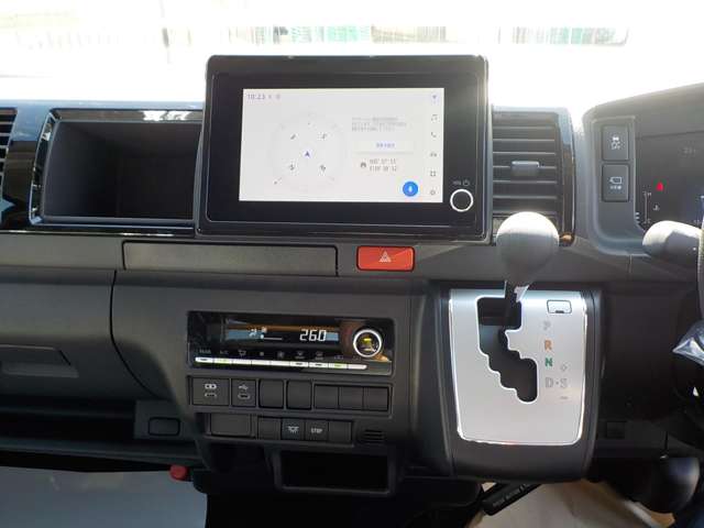 Toyota Hiace 12