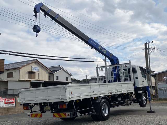 Mitsubishi Fuso Fighter 2