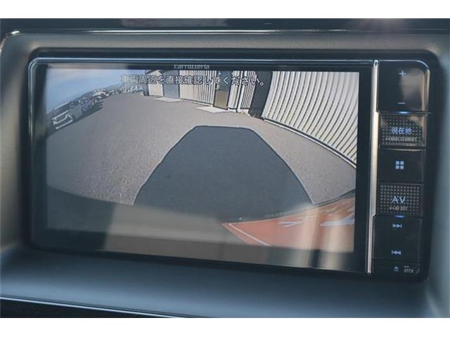 Toyota Noah 4