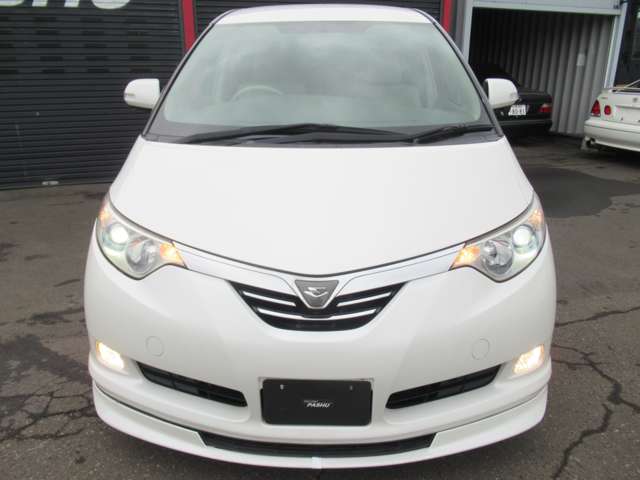 Toyota Estima Hybrid 7