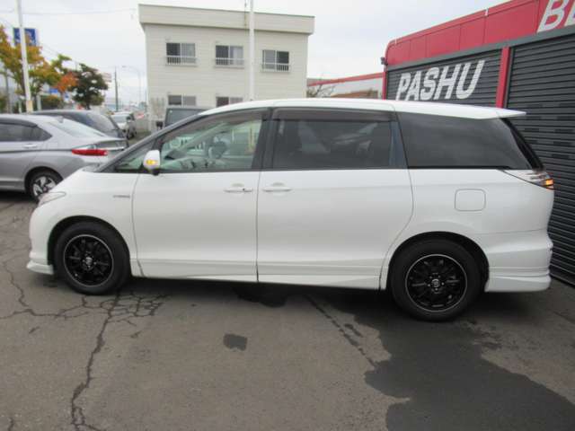 Toyota Estima Hybrid 10