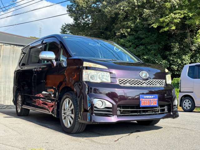 Toyota Voxy 10