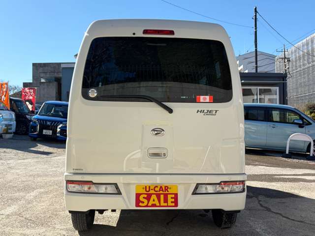 Daihatsu Hijet Cargo 5