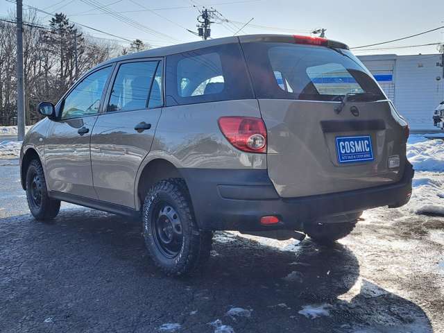 Nissan AD 10
