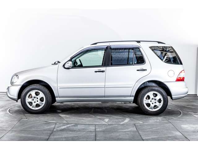 Mercedes-Benz MClass 11