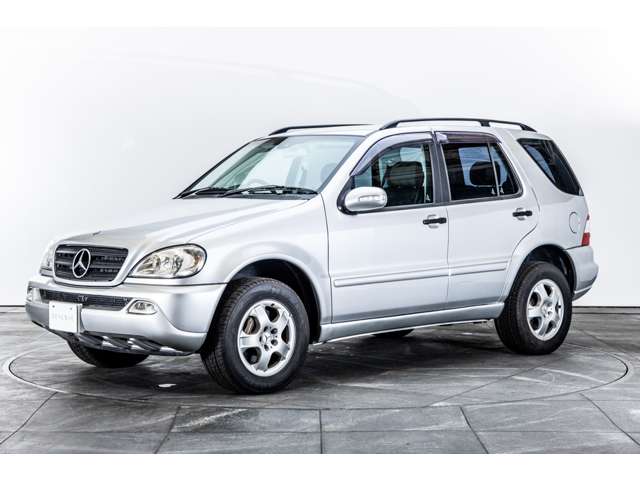 Mercedes-Benz MClass 10