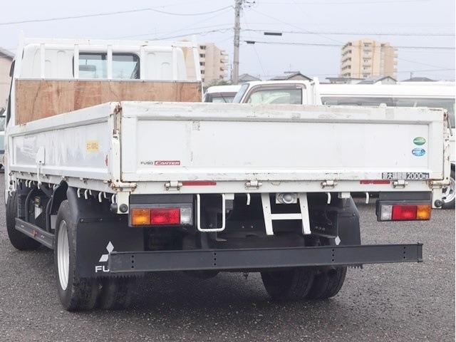 Mitsubishi Fuso Canter 2