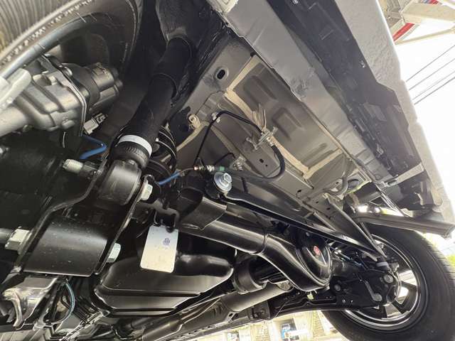 Mitsubishi Delica Mini 8