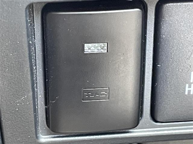 Toyota Hilux 9