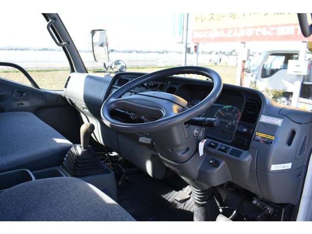 Mitsubishi Fuso Canter 9