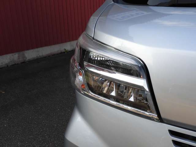 Daihatsu Hijet Cargo 11