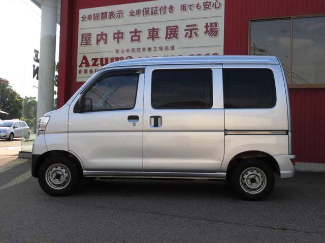 Daihatsu Hijet Cargo 9