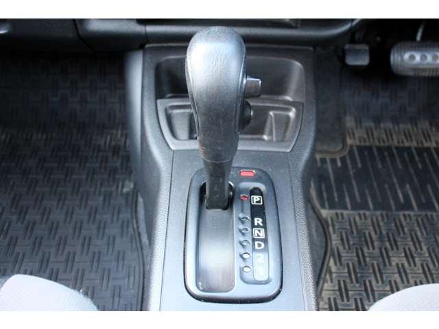 Nissan NV150 AD 12