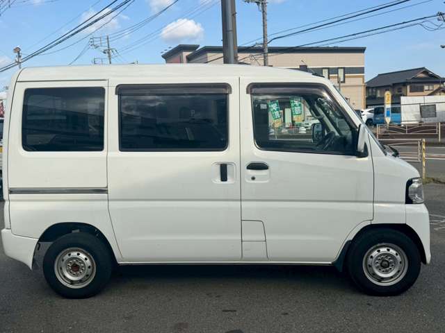 Nissan NV100 Clipper 4