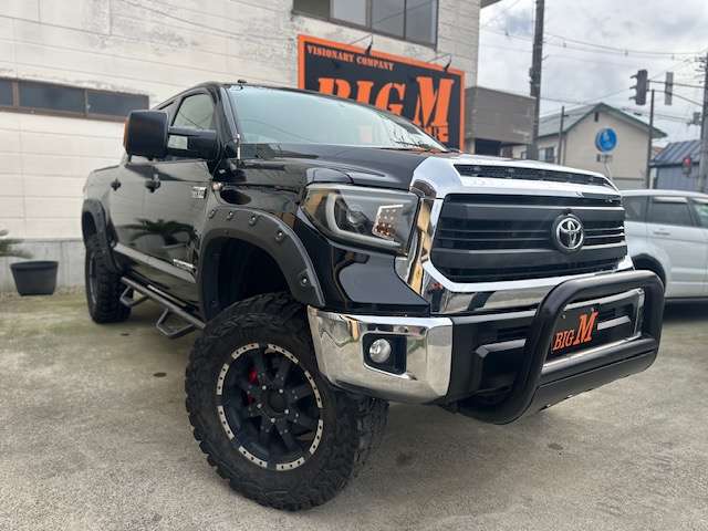 Toyota Tundra 2