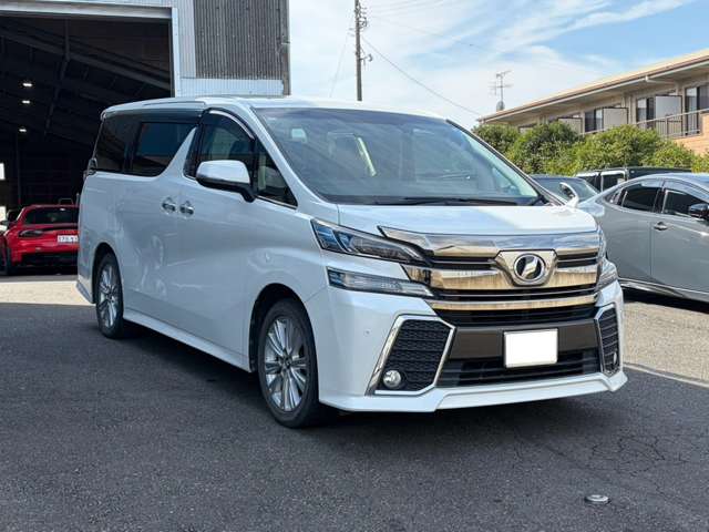 Toyota Vellfire 5