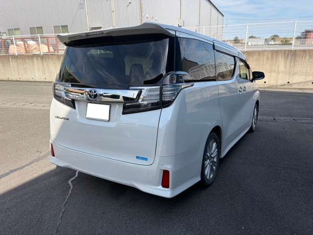 Toyota Vellfire 7