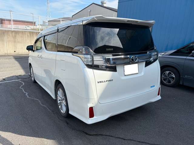 Toyota Vellfire 9