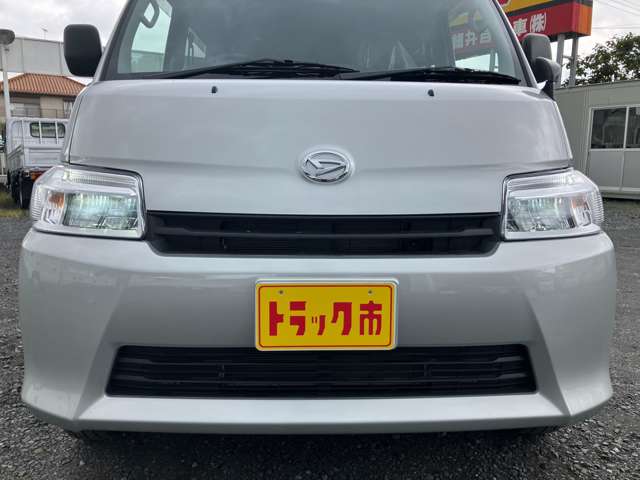 Daihatsu グランマックスカーゴ 11