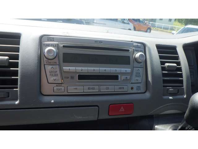 Toyota Regius Ace 12