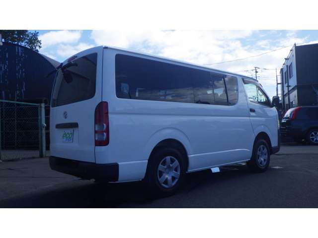 Toyota Regius Ace 4