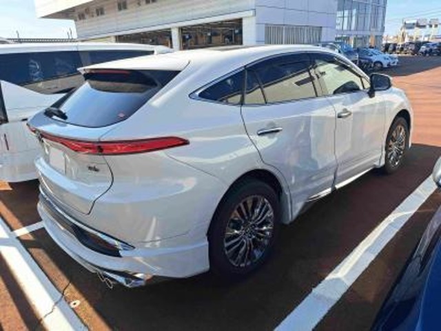 Toyota Harrier 2