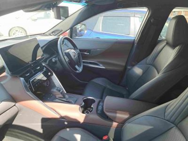 Toyota Harrier 3