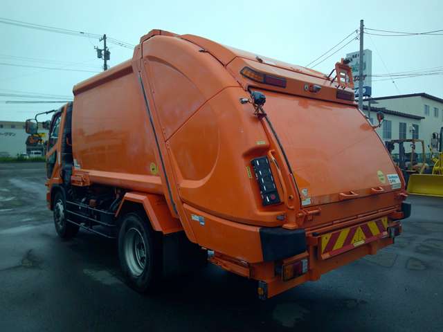 Mitsubishi Fuso Fighter 5