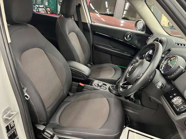 MINI Crossover 8